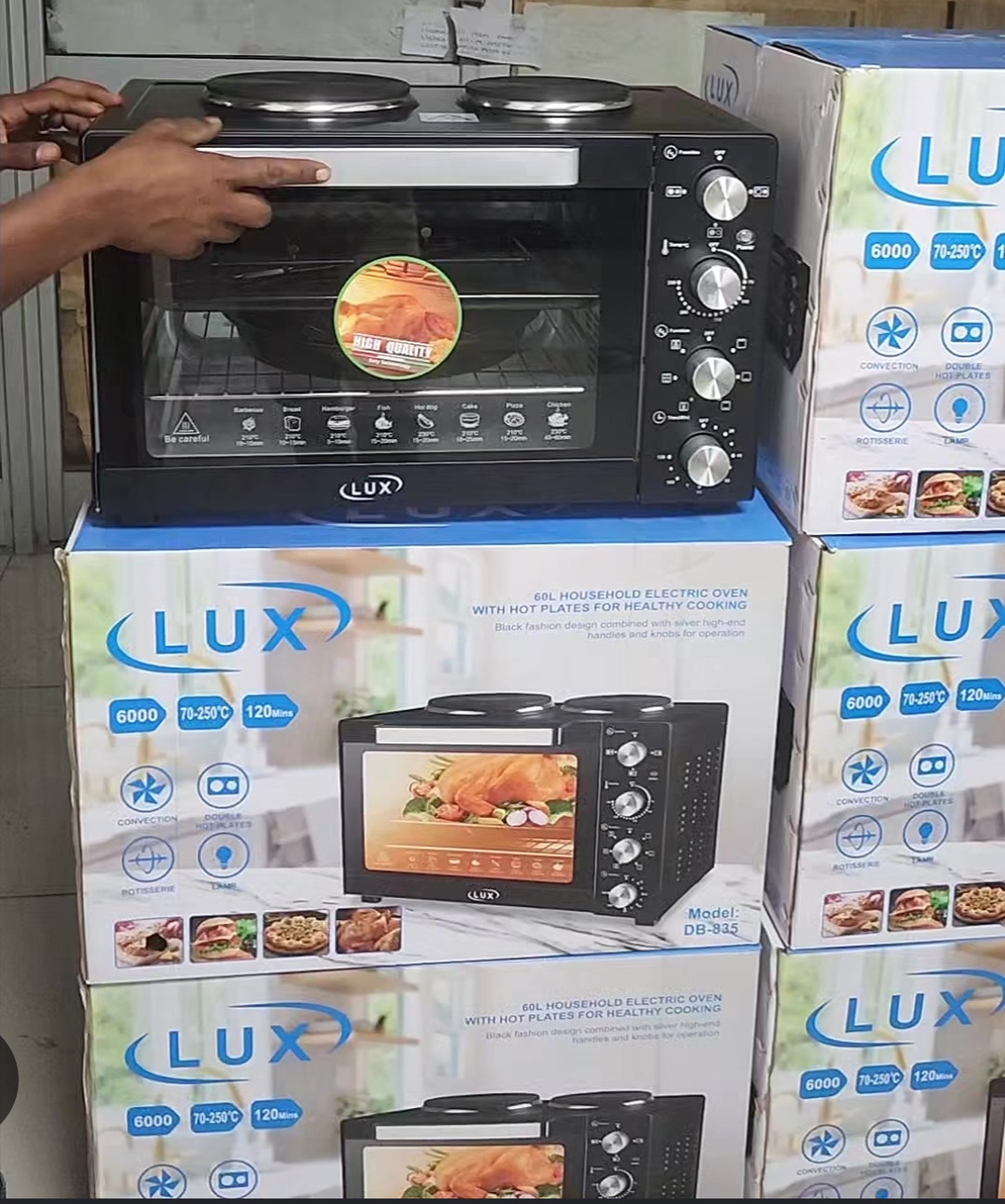 LUX 60 ሊትር ኤሌክትሪክ ኦቨን ከሁለት የላይ ማብሰያ ጋር 3